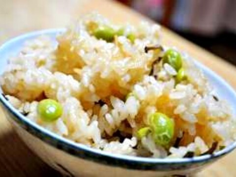 枝豆と塩昆布の簡単炊き込みご飯 レシピ 作り方 By Carinacafe 楽天レシピ